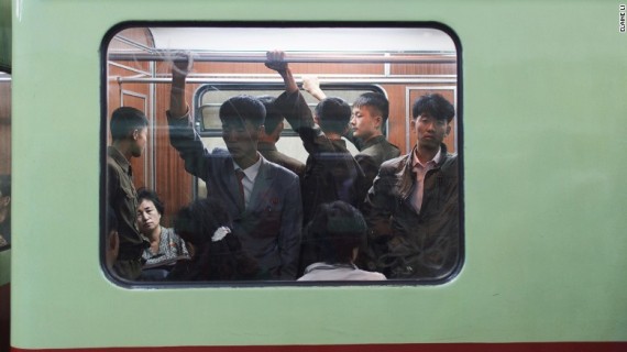 أكثر أنظمة نقل الركَّاب غموضاً حول العالم.. شاهد بالصور مترو الأنفاق في كوريا الشمالية O-6-570