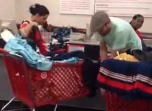 Http://i.huffpost.com/gen/490168/thumbs/sjasonwutargetcouplelarge300.jpg