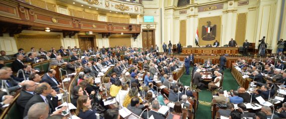 أطاح بالجميع.. القانون المصري الجديد يستهدف 20 جمعية أهلية ويغلق المجتمع المدني بضربةٍ واحدة