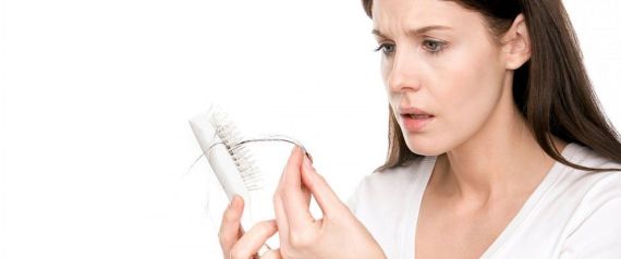 ماء البصل والبيض لحماية شعرك من التساقط.. إليك الطريقة