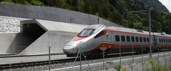 افتتاح أطول نفق بالعالم في أوروبا.. استغرق بناؤه 17 عاماً وكلفته مليارات اليورو