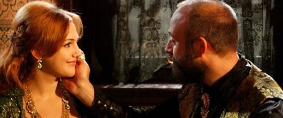 "حريم السلطان" يتسبب في تسريح العمال ببنغلاديش.. وفنانون يطالبون بمنع عرضه