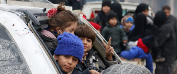 اتفاقٌ جديد لاستئناف خروج المحاصرين من حلب.. والمعارضة توافق على إجلاء أشخاصٍ من بلدتين مؤيِّدتين للأسد وإيران