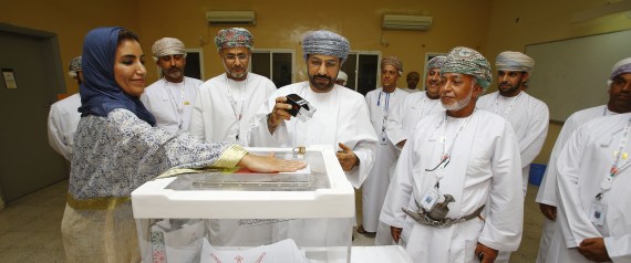 معلومات عن انتخابات عُمان البلدية.. الثانية بتاريخ السلطنة.. تشارك فيها 23 امرأة ونصف مليون مصوّت