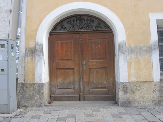 hitler house austria