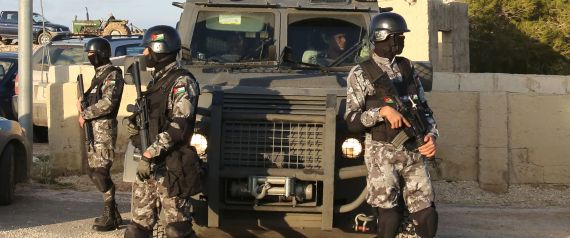 الإعدام وأحكام بالسجن على 21 أردنياً بتهم متعلقة بالإرهاب
