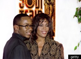 L'ex-mari de Whitney en larmes