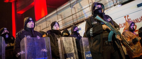 وزير داخلية تركيا: البحث عن منفِّذ اعتداء ليلة رأس السنة مازال مستمراً 