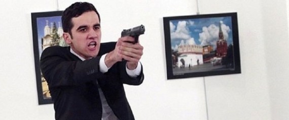 انتهاء مهلة السلطات التركية لدفن قاتل السفير الروسي.. ما مصير جثته بعد أن رفضتها عائلته؟