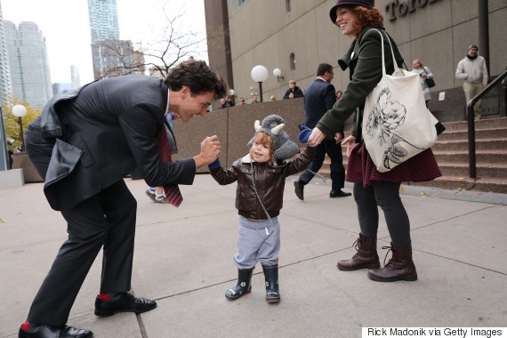 http://i.huffpost.com/gen/4996386/thumbs/o-JUSTIN-TRUDEAU-570.jpg