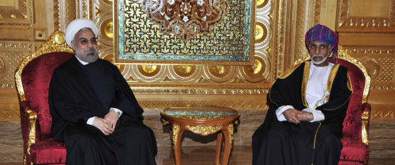 "تسير على حبل مشدود".. هل تدفع أزمة الرياض مع طهران ومصاعب الاقتصاد مسقط بعيداً عن حيادها؟