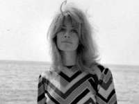 Vanessa Redgrave Style