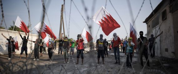 البحرين تنفِّذ حكم الإعدام في 3 من الشيعة أُدينوا بقتل رجال شرطة ومتظاهرون يبدأون احتجاجات