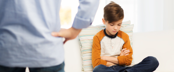 الازدراء علامة على الحب.. 5 أكاذيب يردِّدها الآباء النرجسيون تدمِّر أطفالهم نفسياً