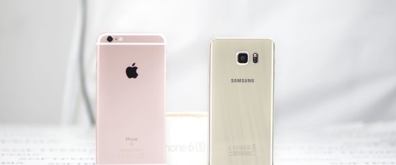 هل تصدِّقون؟! 6 خصائص يتفوَّق فيها هاتف الأندرويد على آيفون