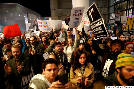 airport protest muslim