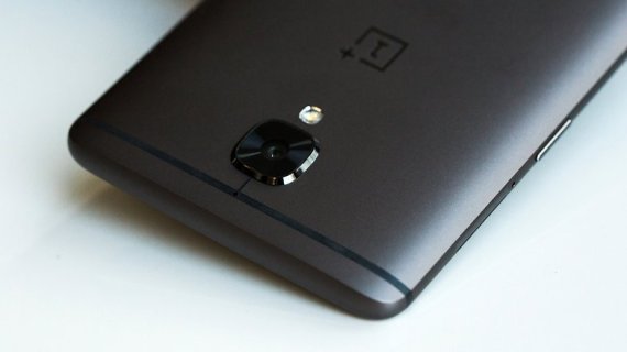 Oneplus 3T الصيني.. هل يكتسح سوق الهواتف الجوالة؟ O-ONE-570