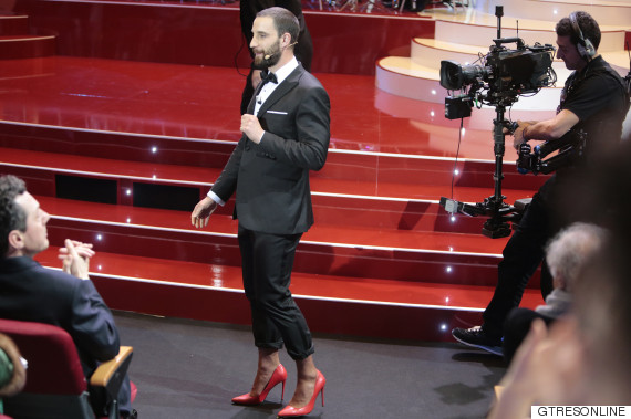 http://i.huffpost.com/gen/5075618/thumbs/o-ROVIRA-ZAPATOS-570.jpg?3