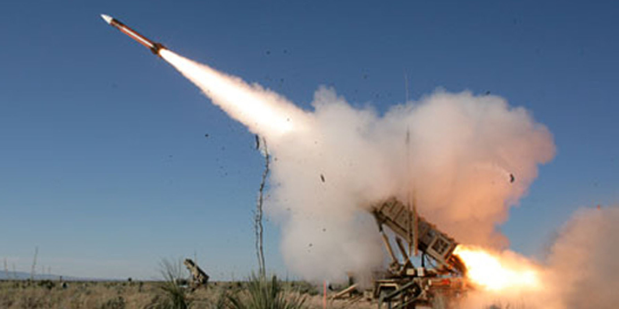الحوثيون يعلنون استهدافَ الرياض لأول مرة بصاروخٍ باليستي