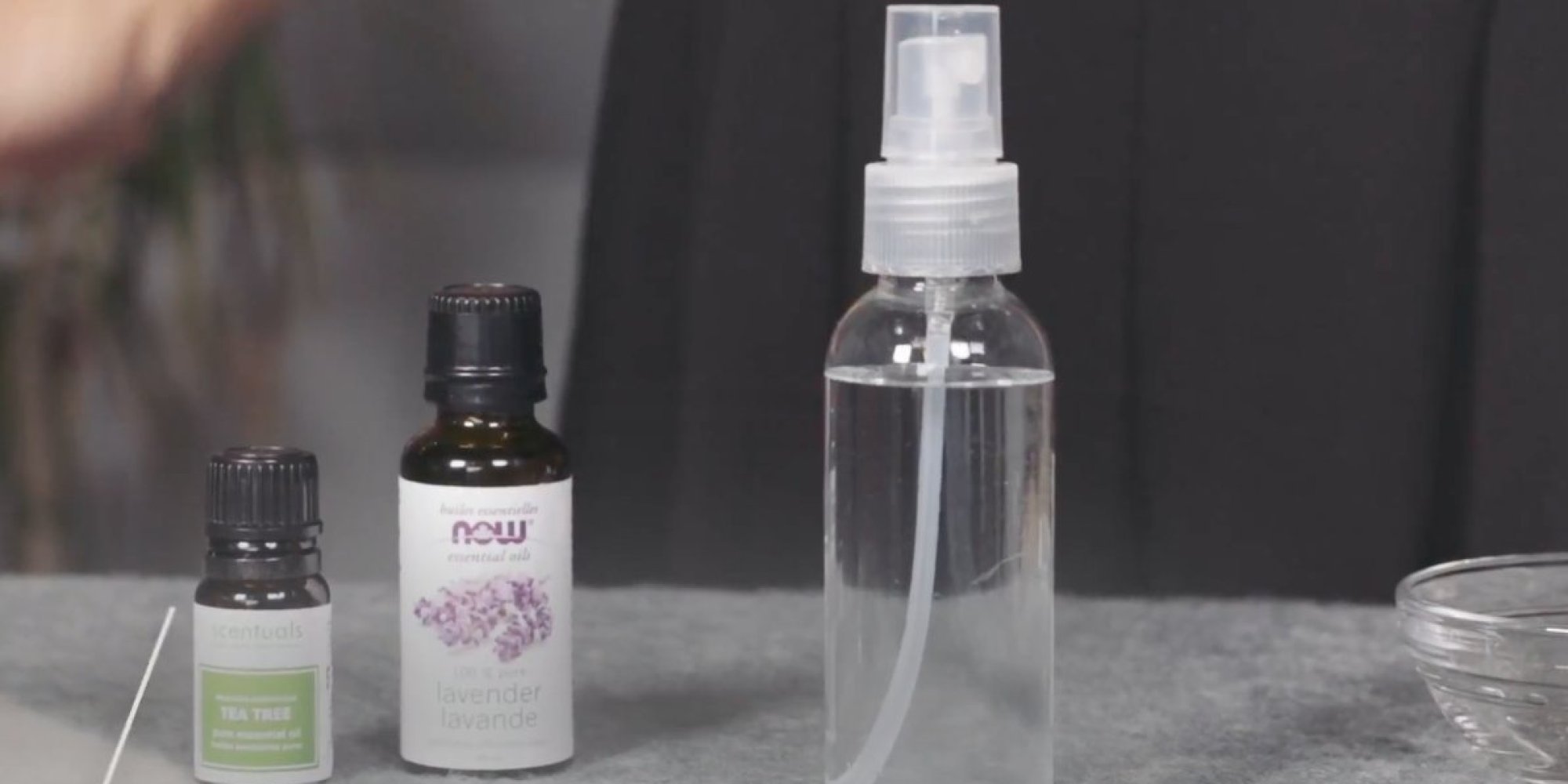 How To Make A Simple DIY Yoga Mat Cleaner At Home