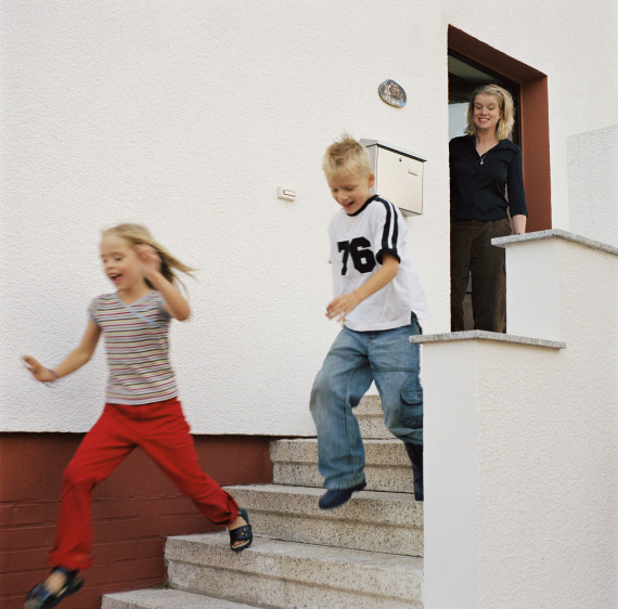 kid stairs running