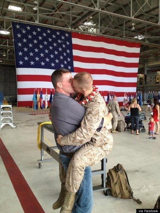 [Image: USMC-KISS.jpg]