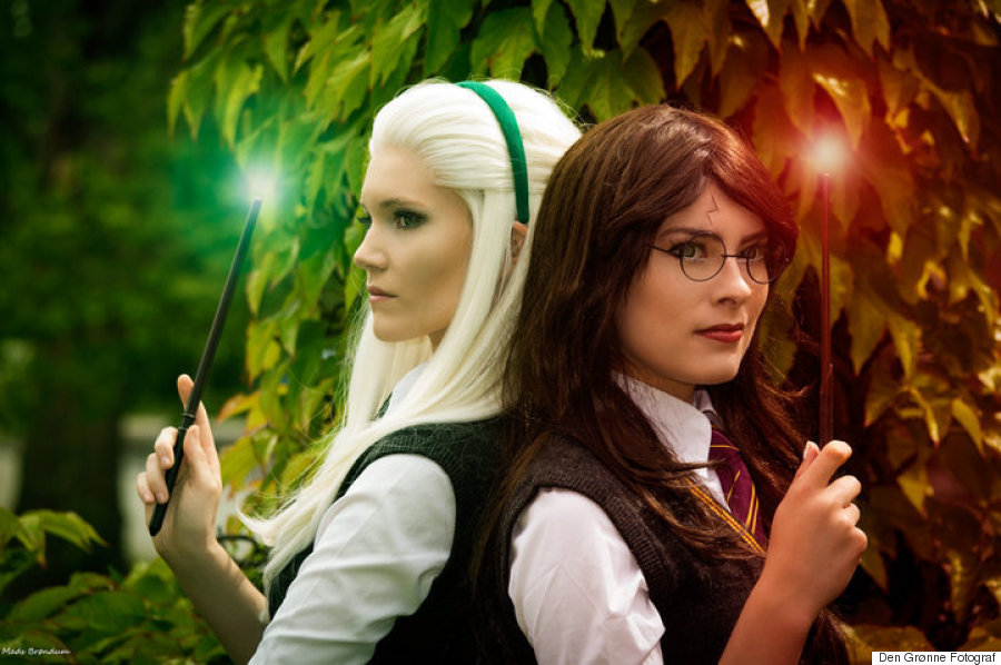 cosplayers