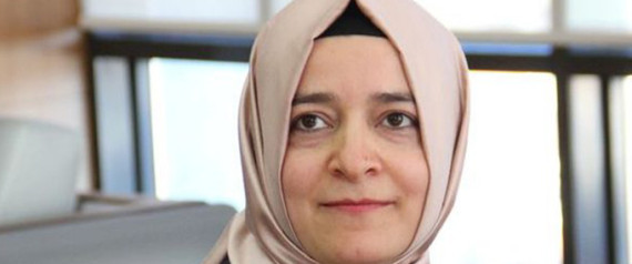 "لولا أردوغان لما خرجت من هناك إلا جثةً".. تصريحاتٌ جديدة مثيرة للوزيرة التركية التي طردتها هولندا