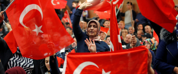 لأول مرة منذ التوتر بين البلدين.. هولندا تجيز تظاهرة للجالية التركية