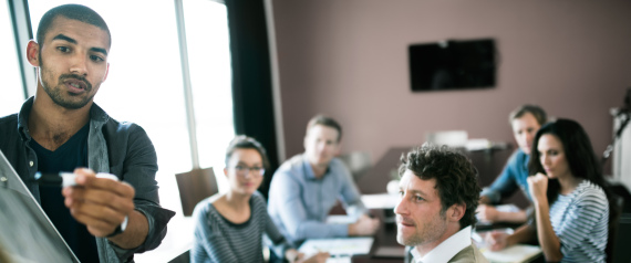 7 نصائح للتخلص من الخجل أثناء اجتماعات العمل