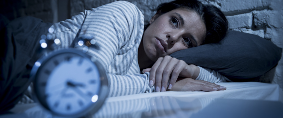 لا تنزعج ولا تحاول معرفة الوقت.. نصائح لمن يستيقظ منتصف الليل