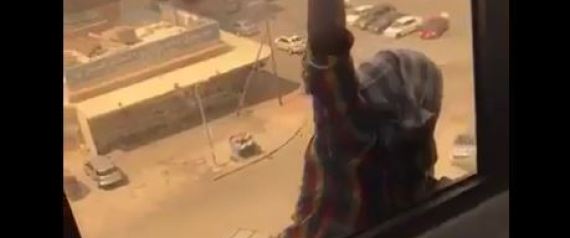 العاملة الإثيوبية تتحدث بعد نجاتها من الموت في الكويت.. هذا ما قالته عن إلقاء نفسها من الطابق السابع (فيديو)