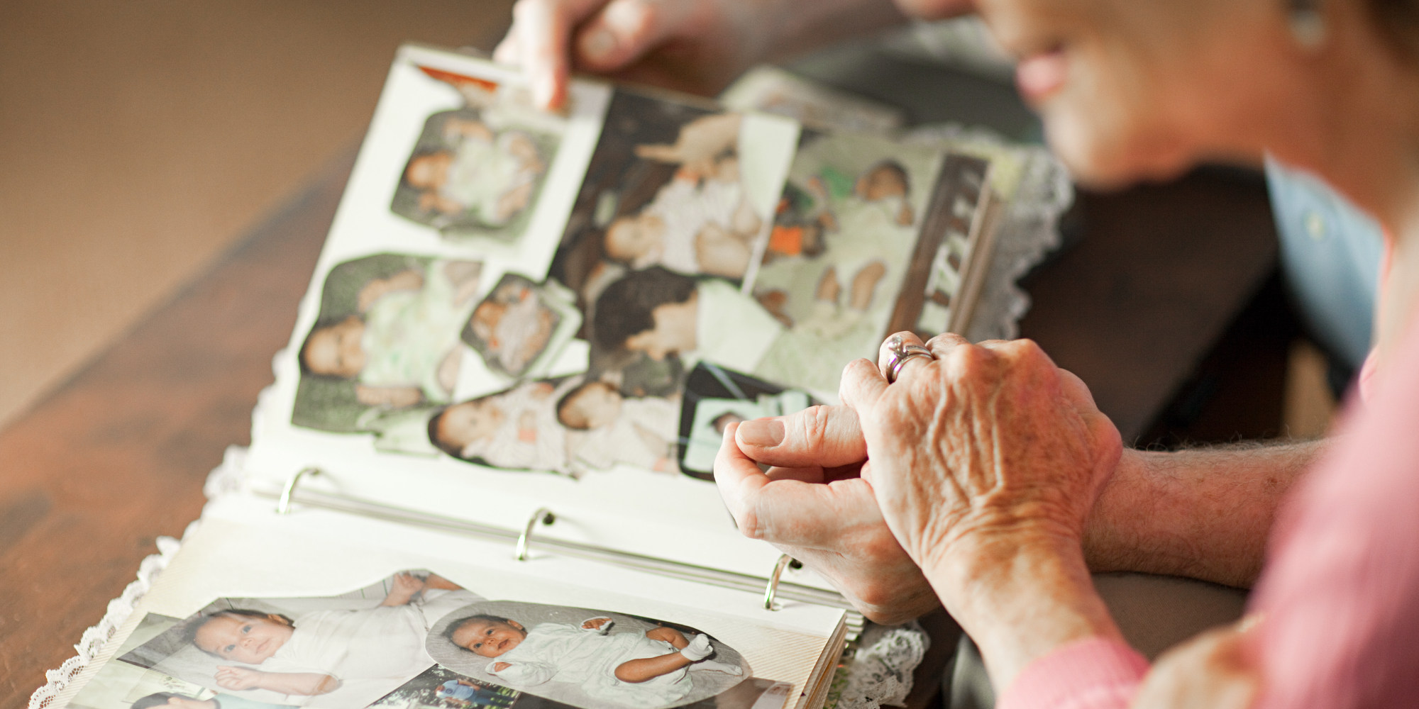 Thunder Bay Bookstore Seeks To Reunite Owner With Missing Photos - Huffington Post Canada