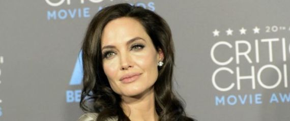 "أنجلينا جولي قراراتها غير منطقية وليس لديها رحمة"صحيفة فرنسية تقرأ طالعها لعام 2017