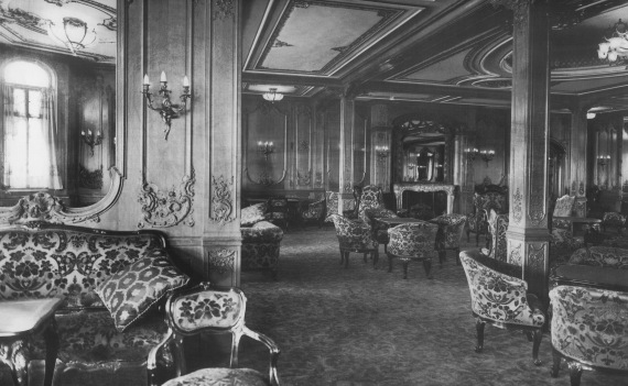titanic the first class lounge on board
