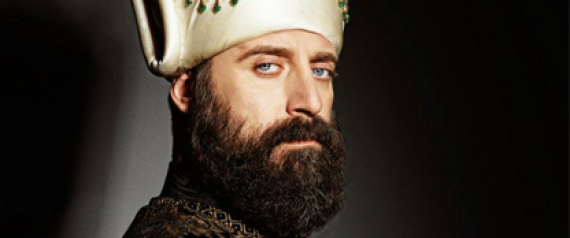 نتائج التعديلات الدستورية تجبر "السلطان سليمان" على تفعيل حسابه على تويتر.. شاهد ما كتبه عن أتاتورك