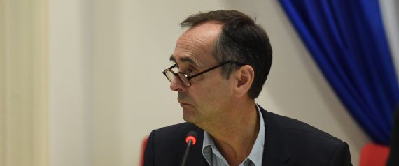 ROBERT MENARD