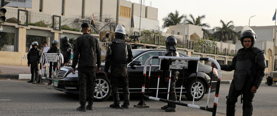 جماعة مسلحة تتبنَّى أوَّل هجومٍ مسلَّح بالقاهرة منذ إقرار الطوارئ.. أودى بحياة 6 من رجال الأمن