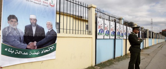 الجزائريون غير مهتمين بالانتخابات التشريعية.. وسجن الممتنعين أداة الحكومة للتشجيع على المشاركة