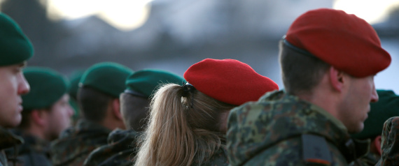 الجيش الألماني يفتش كلَّ ثكناته خوفاً من "النازيين الجدد" بصفوفه.. جنود يرغبون في قطع أعناق اللاجئين وقتلهم على الحدود