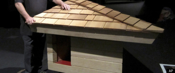 Frank Lloyd Wright Doghouse
