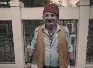 اعتنقت زوجته الإسلام على يديه.. فأصبح آخر "قبضايات" إسطنبول