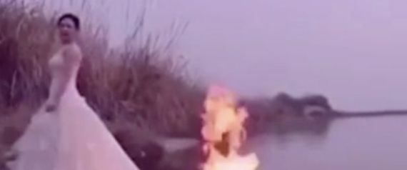 جلسة تصوير لعروس تتحول إلى كارثة.. أرادت أن تسجل ذكرى جميلة فكادت أن تشعل حريقاً