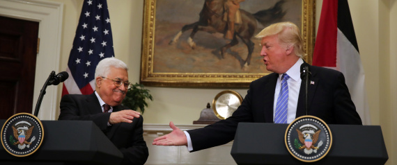 "ميدل إيست آي": عباس سيعرض على ترامب مقايضة أراضٍ مع إسرائيل.. فماذا عن القدس؟