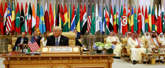 ترامب: القلق من إيران يقرب بين إسرائيل ودول عربية كثيرة.. تعرف على فكرته لإنشاء تحالف إقليمي لمواجهة طهران