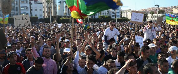 لامتصاص غضبهم المستعر منذ 6 أشهر.. الحكومة المغربية تقيم 533 مشروعاً لأهالي الحسيمة