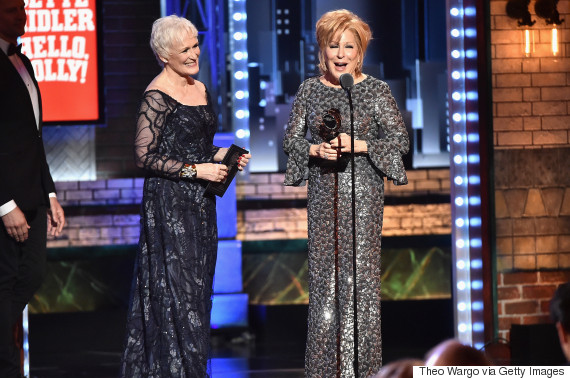 http://i.huffpost.com/gen/5361364/thumbs/o-BETTE-MIDLER-TONY-AWARDS-570.jpg