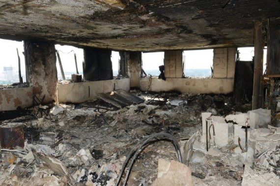 42 جثة في غرفة واحدة ببرج لندن! بالصور: اكتشاف مكان وصفوه بـ"المرعب" في حريق غرينفيل O-GHRYNFL-570
