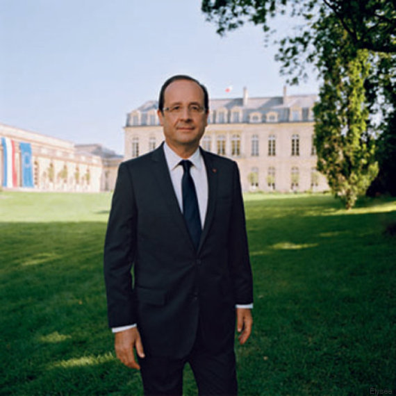 Emmanuel Macron dévoile son portrait officiel (et les coulisses) Emmanuel Macron dévoile son portrait officiel (et les coulisses)
