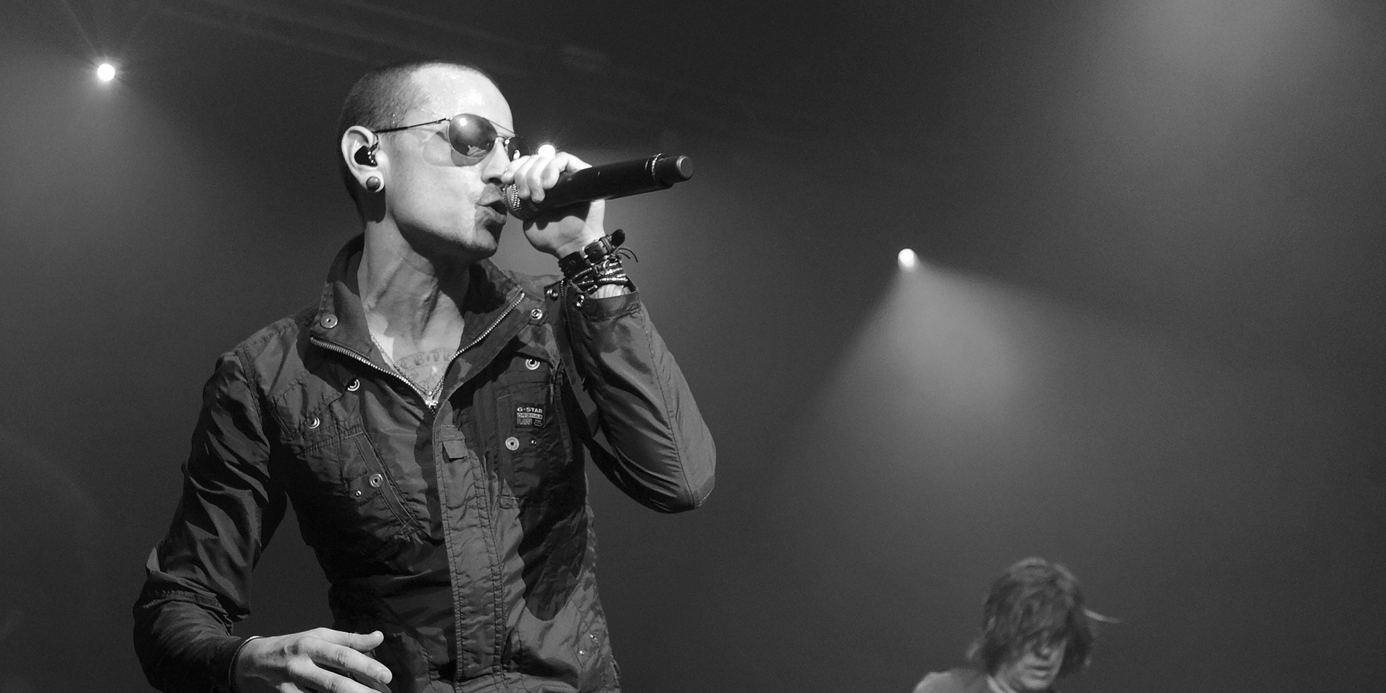 linkin-park-s-nger-chester-bennington-tot